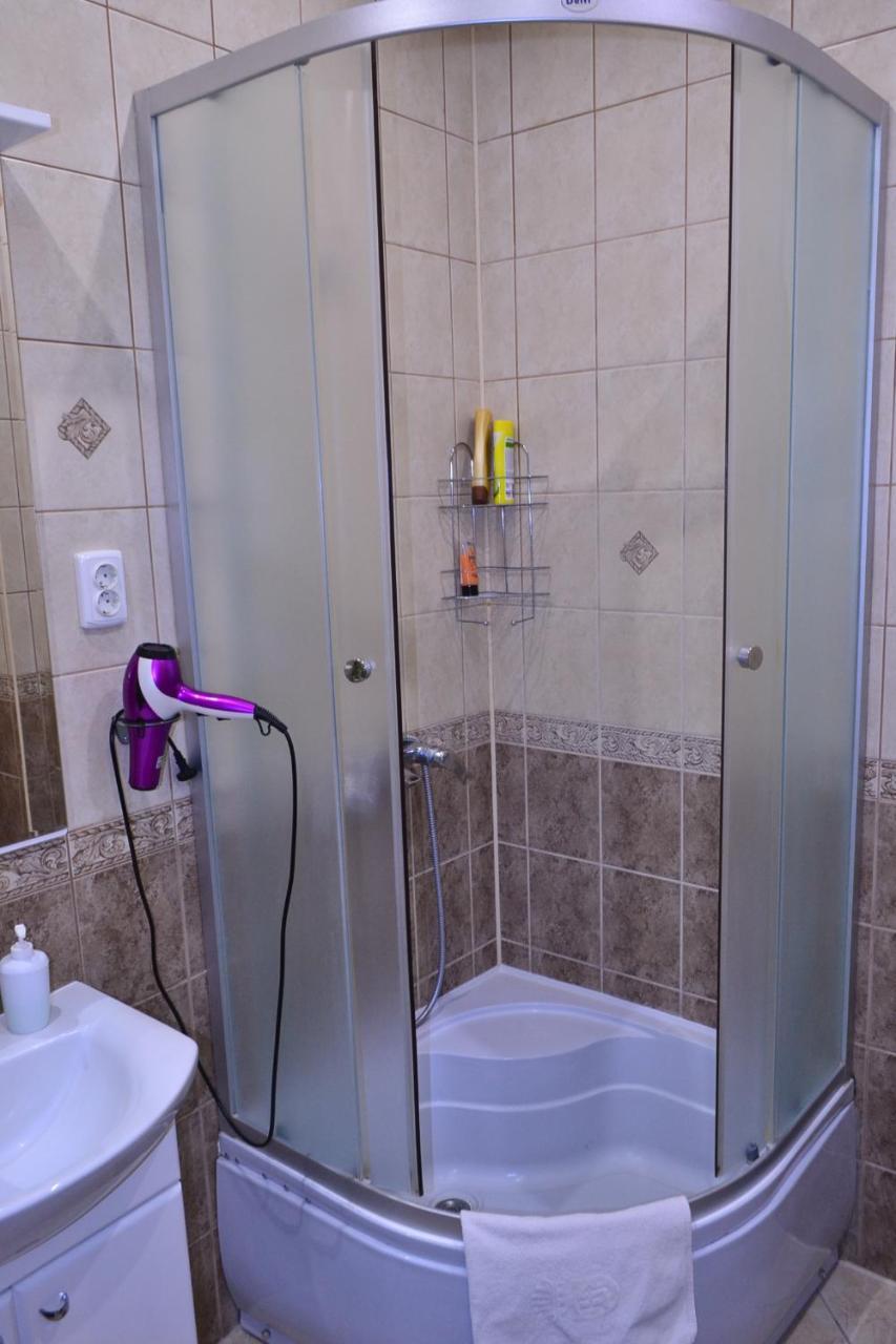 Apartment On Shevchenka Boulevard Ternopil Exterior foto